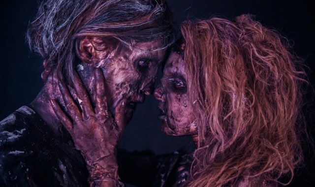 Sexy Scary Zombie Halloween Roleplay Idea