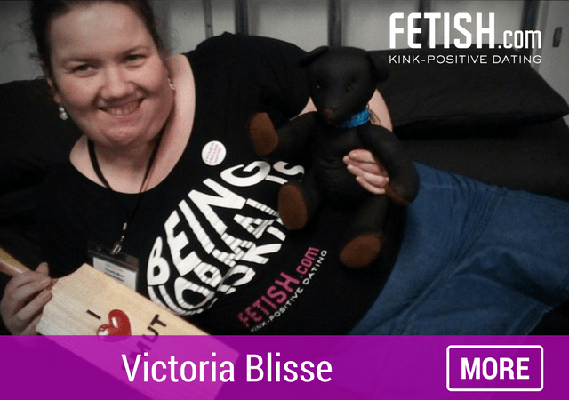 Victoria Fetish Sex Blogger-min.png