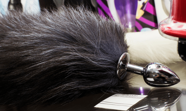 BDSM wolf tail butt plug