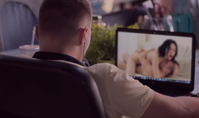 man watching a sexual live-streaming online
